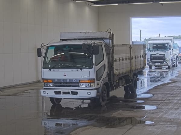 Mitsubishi Fuso fighter