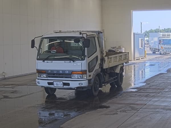 Mitsubishi Fuso fighter