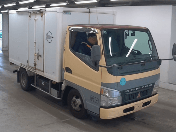 Mitsubishi Canter