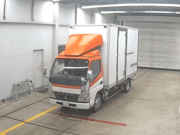 Mitsubishi Canter