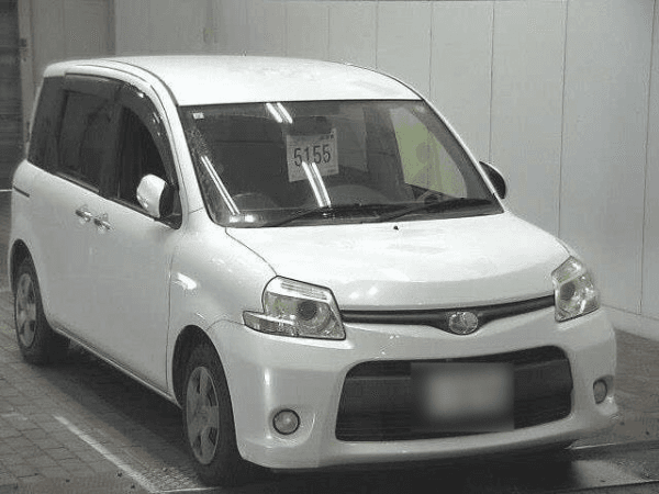 Toyota Sienta
